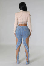 Load image into Gallery viewer, Show Out Jeans